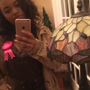 Meet your Posher, Nikki